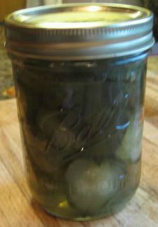 Craven County Sweet Pickles Recipe, Whats Cooking America Pickles Canning, Sweet Pickles Recipe, Baked Pickles, Canning Pressure Cooker, Canning Granny, Make Pickles, Mixed Pickle, Pickle Recipes, How To Make Pickles