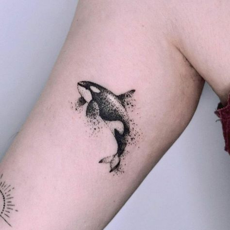 Orca Whale Tattoo Simple, Realistic Orca Tattoo, Tattoo Ideas Orca, Orca Tattoos For Women, Orca Outline Tattoo, Orca Tatoos, Geometric Orca Tattoo, Small Orca Tattoo, Orca Tattoo Ideas