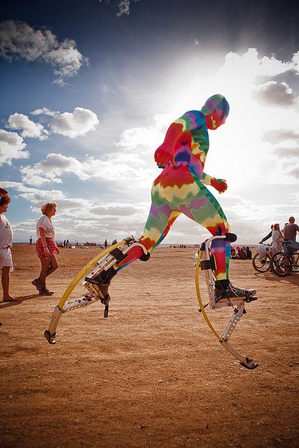 Afrika Burn Africa Burn, Afrika Burn, Burning Man Art, Black Rock Desert, Black Rock City, Adventure Inspiration, Festivals Around The World, Burning Man Festival, Stilts