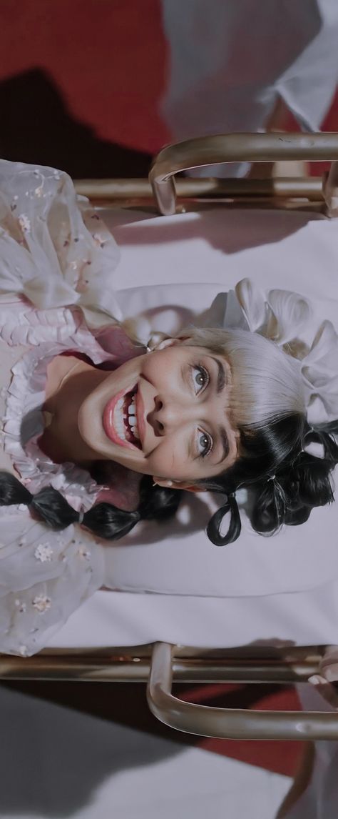 Melanie Martinez Computer Wallpaper, Nurses Office Melanie Martinez, Melanie Martinez Nurses Office, Wallpaper Melanie Martinez, Melanie Martinez Wallpaper, Martinez Wallpaper, Best Buzzfeed Quizzes, Nurses Office, Office Wallpaper