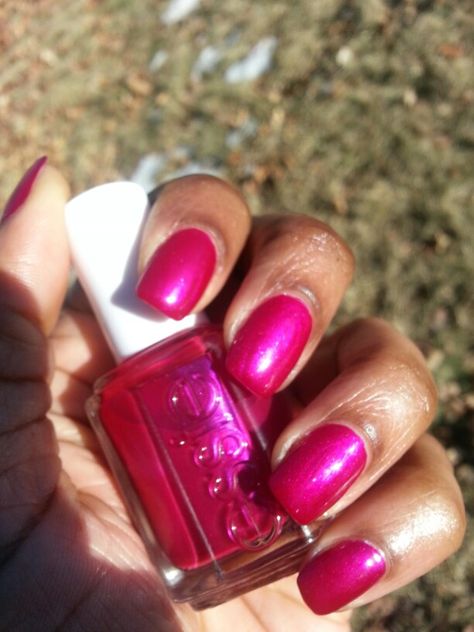 Fuschia Pedicure, Fuschia Nails, Fuchsia Nails, Nails Nails, Paint Designs, How To Do Nails, Essie, Beautiful Nails, Pretty Nails