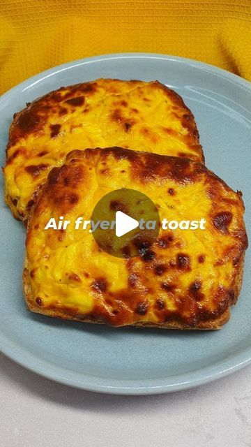 Emily Scott on Instagram: "AIR FRYER FETA TOAST 🧀🍞. Forget feta fried eggs, feta toast is where it's at!

You need to try this easy air fryer breakfast. It's absolutely delicious and so quick to prepare 😍. 

Simply mix together crumbled feta cheese with 1 egg, spoon onto 2 slices of bread, then air fry until golden.

Don't have an air fryer? You can bake it in the oven too, instructions for both are in the recipe below 👇.

Recipe (serves 1):
🧀 Crumble 30g feta cheese into a bowl.
🍞 Crack in 1 large egg & add any seasonings/herbs or spices of your choice, then mix well.
🧀 Spoon the feta mixture on to 2 slices of bread.
🍞 Air fry at 180C or oven bake at 180C fan/200C for 8-10 mins or until golden & crispy.
🧀 Serve with a drizzle of hot honey or sweet chilli sauce. Enjoy!

#whatiatef Feta Toast, Eggs Feta, Cottage Cheese Toast, Air Fryer Breakfast, Grill Cheese, Cottage Cheese Eggs, Emily Scott, Sweet Chilli Sauce, Easy Air Fryer