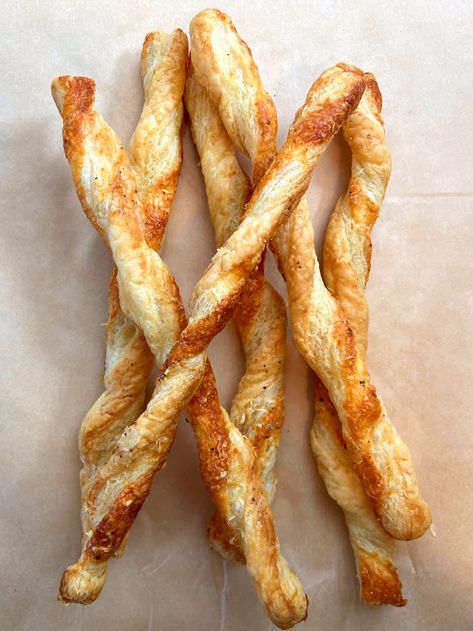 Maria's Hanging Rope Cheese Straw, Awesome Appetizers, Make Ahead Appetizers, Bread Sticks, Cheese Straws, Appetizer Ideas, Catering Ideas, Cheese Sticks, Kentucky Derby Party