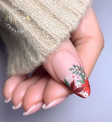 Winter Floral, Pretty Nail Art, Festival Nails, Painting Flowers, Xmas Nails, Christmas Nail Art, Fancy Nails, Short Acrylic Nails, Beauty Room