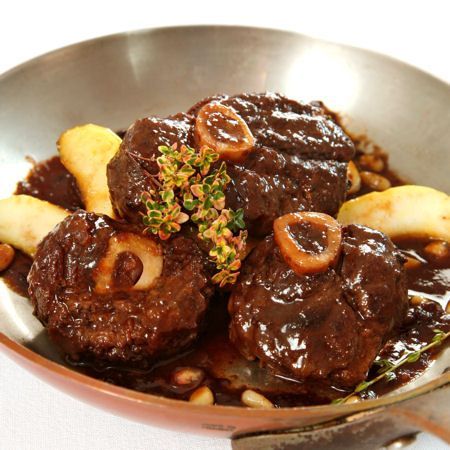 Here Are the 8 Best Dishes That Sookie St. James Made on Gilmore Girls Osso Buco Recipe, Veal Recipes, Classic Italian Dishes, Venison Recipes, Game Food, Beef Dishes, Italian Dishes, Meat Dishes, Food Network