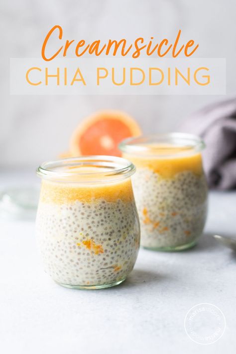 Creamsicle Chia Pudding - This healthy pudding is an easy make ahead breakfast. Made with coconut milk, fresh oranges, chia seeds and a splash of vanilla, it tastes like a creamsicle! You can also enjoy it as a healthy dessert. #chiapudding #mealprep #healthyrecipes Oranges Dessert, Pudding Recept, Ella Vegan, Decadent Breakfast, Easy Make Ahead Breakfast, Chia Pudding Recipes Healthy, Healthy Pudding, Chia Recipe, Chia Seed Recipes