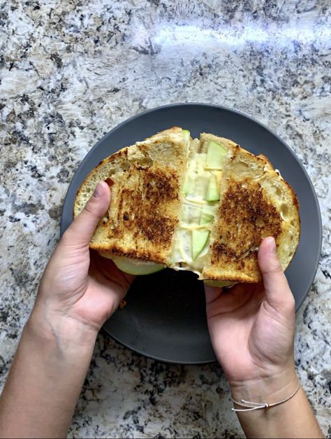 Green Apple Grilled Cheese Green Apple Recipes, Apple Grilled Cheese, Havarti Cheese, Apple Recipe, Gouda Cheese, Apples And Cheese, Green Apples, Grilled Cheese Sandwich, Cheese Sandwiches