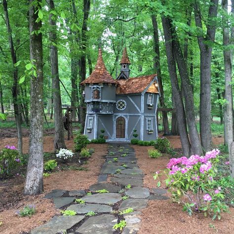 Castle Playhouse, Outside Playhouse, Flagstone Path, Large Backyard Landscaping, Indoor Playhouse, Playhouse Plans, Diy Playhouse, Build A Playhouse, Playhouse Outdoor