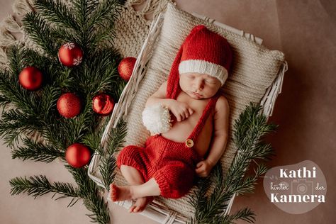 Baby newborn Santa knit outfit Personalized option Baby's first Christmas pom Santa photo prop Handmade Christmas baby shower gift unisex Baby Christmas Photoshoot, Newborn Christmas Pictures, Newborn Christmas Outfit, Christmas Photos Outfits, Newborn Christmas Photos, Baby Boy Newborn Photography, First Christmas Photos, Newborn Baby Photoshoot, Santa Photos