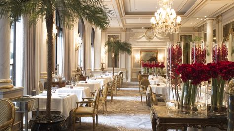 French Style Restaurant, Four Seasons Paris, Hotel Disney, Luxury Hotels Paris, Best Paris Hotels, George V Paris, Best Restaurants In Paris, French Restaurant, Paris Luxury