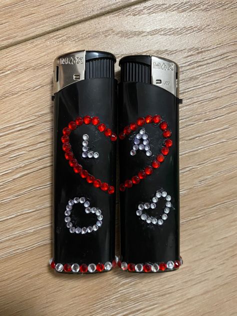 Matching Lighters Couple, Pink Mother Of Bride Dress, Matching Lighters, Diy Decorate Lighter, Sleepover Crafts, Lighter Art, Custom Lighters, Mother Of Bride Dress, Cool Lighters