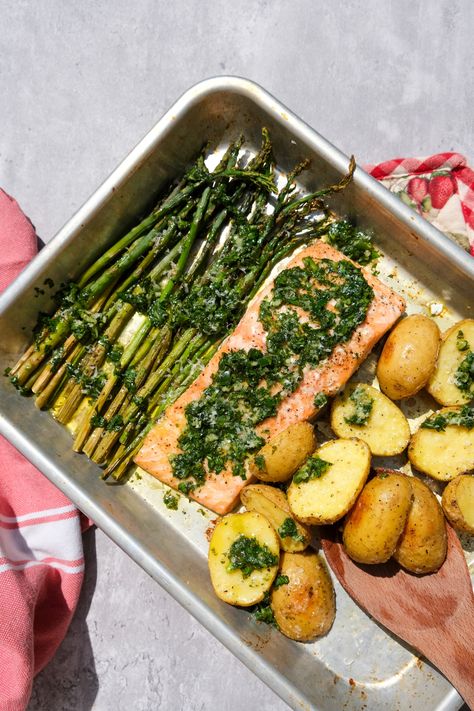 Jalapeno Chimichurri Salmon — sauceyrosie Salmon With Chimichurri Sauce, Chimichurri Salmon, What To Cook For Dinner, New Dinner, Chimichurri Sauce, Salmon Filet, My Jam, Single Girl, Sheet Pan Recipes