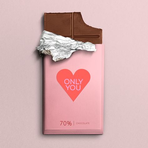 Valentine Chocolate Packaging, Valentine Packaging, Valentine's Day Poster Design, Valentines Social Media, Dan Zaljubljenih, Images Of Chocolate, Cookies Design, Chocolate Bar Labels, Sticker Mockup