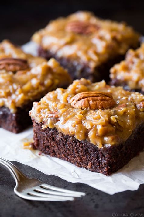 German Chocolate Brownies, Delicious Brownies, Brownies Recipe, German Chocolate, Think Food, Yummy Sweets, How Sweet Eats, Chocolate Brownies, Eat Dessert