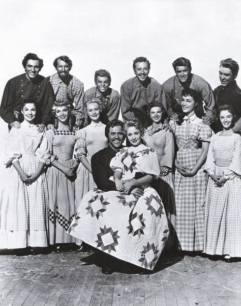 Ruta Lee, Seven Brides For Seven Brothers, Russ Tamblyn, Howard Keel, Old School Movies, Jane Powell, Julie Newmar, Movie Humor, Back Row