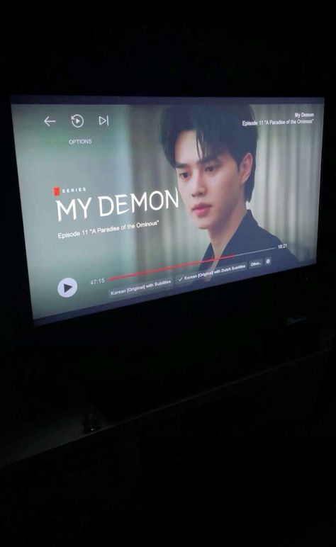 Kdrama Netflix Aesthetic, Mydemon Kdrama, Netflix And Chill Tumblr, 90s Bollywood Aesthetic, Kim You Jung, Mini Tv, My Demon, Best Snapchat, Beautiful Eyes Pics