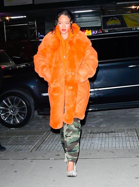 How Celebrities Are Wearing the Orange Color Trend in 2022 | InStyle Rihanna Orange Outfit, Oversized Orange Cardigan Outfit, Orange Wool Coat Outfit, Orange Coat Outfit Winter, Orange Style Outfit, Orange Fashion Outfits, Orange Winter Outfit, Orange Coat Outfit, Orange Hoodie Outfit