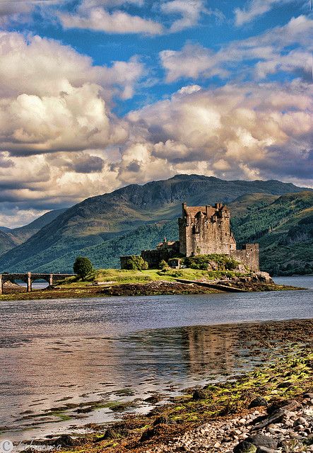 Eilean Donan Castle, Scotland Eilean Donan Castle, Eilean Donan, Castle Scotland, Famous Castles, Scotland Castles, Scottish Castles, Beautiful Travel, Beautiful Castles, A Castle