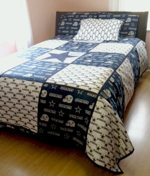 Dallas Cowboys Quilt Ideas, Dallas Cowboys Quilt Pattern, Dallas Cowboys Quilt, Cowboys Quilt, Dallas Cowboys Blanket, Dallas Cowboys Room, Dallas Cowboys Crafts, Dallas Cowboys Wreath, Cowboy Room