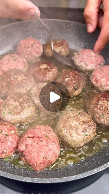 Italiano Eats on Instagram: "An Italina meatball recipe 😋 #food #foodphotography #foodlover #recipe #easyrecipe #fyp #delicious #Italy" Italian Meatball Recipes Videos, Italian Meatball Recipes, Italy Instagram, Italian Meatball, Italian Meatballs Recipe, Meatball Pasta, Food Italian, Meatball Recipe, Italian Meatballs