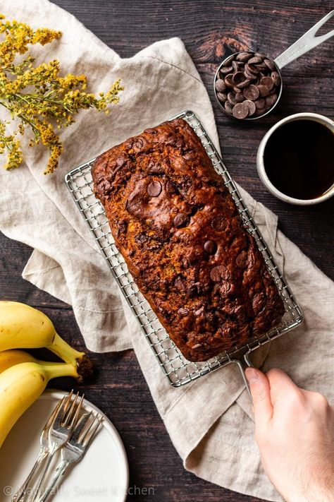 Refined Sugar Free Chocolate Chip Banana Bread Banana Bread Without Sugar, Healthy Chocolate Chip Banana Bread, Sugar Free Banana Bread, Chocolate Chip Banana Bread Recipe, Unripe Banana, Healthy Chocolate Chip, Sugar Free Chocolate Chips, Chocolate Chip Banana, Healthy Banana Bread