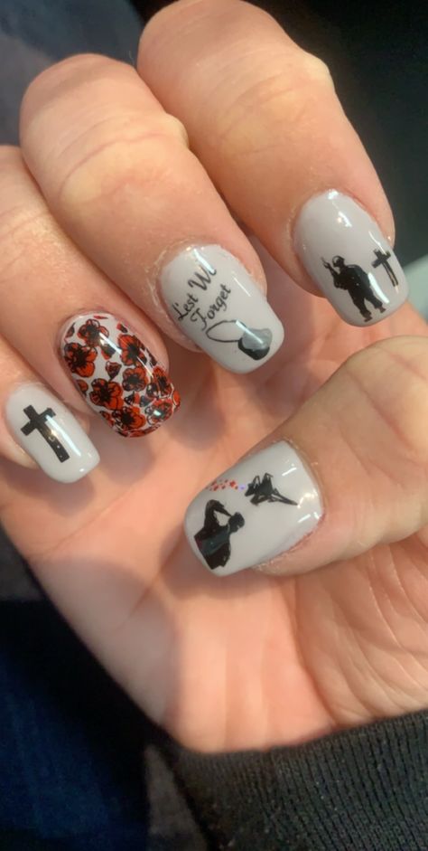 Veterans Day Nails, Poppy Nails Design, Poppy Nails, Bright Nail Designs, November Nails, Sns Nails, Fancy Nails Designs, Poppy Art, Finger Nails