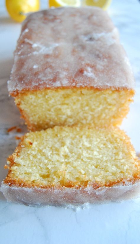 Olive Oil Cake Gluten Free, Best Lemon Drizzle Cake, Easy Lemon Drizzle Cake, Moist Lemon Cake Recipe, Lemon Bread Recipes, Lemon Olive Oil Cake, Moist Lemon Cake, Lemon Drizzle Cake, Lemon Bundt Cake