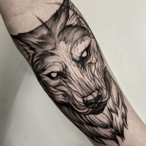 Tattoos Torso, Fenrir Tattoo, Bear Tattoo Designs, Torso Tattoos, Sharpie Tattoos, Bear Tattoos, Fire Tattoo, Creepy Tattoos, Bear Tattoo