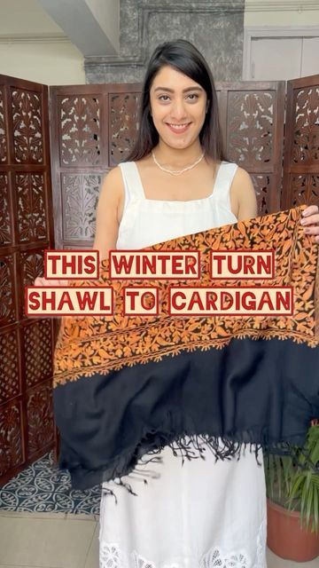 Meghna Singh 🧿 on Instagram: "Save this Hack for your next look this winters and follow for more such hacks and tips . 😊 We all have many old shawls lying around which we find outdated to use .. So why not make it interesting by pairing it with Dresses or even with Jeans .. #winterhacks #shawlhack #winterdrapegoals #fashionhacks #stylehack #styleblogger #styleinspiration #stylegoals #styleinfluencer #winterwear #winterstyle #winteroutfits #winterinspiration #outfitideas #outfitlook" How To Style Lehenga In Winter, Shawl With Jeans Outfit, How To Style Shawl With Jeans, How To Wear Pashmina, Shawl Styling, Winter Saree, Saree Styling, Hacks And Tips, Winter Suit