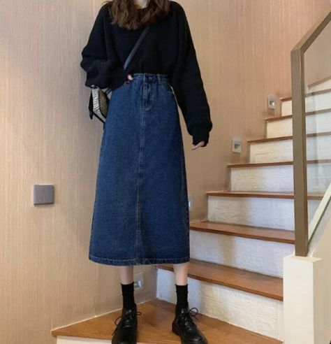 Long Jean Skirt Outfits, Long Denim Skirt Outfit, Long Denim Skirts, Long Skirt Casual, Jean Skirt Outfits, A Line Denim Skirt, Denim Shorts Outfit, Long Jean Skirt, Long Skirt Fashion