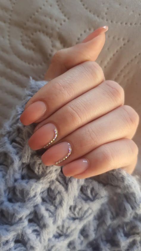 Short nails, rubberbase with stones Nail Stone Design, Stone Nails, Short Nail, Minimalist Nails, Stone Design, Short Nails, Nail Design, Nail Designs, Nails