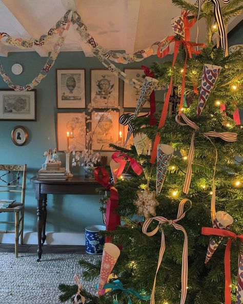 First Sunday Of Advent, First Sunday, Cottage Christmas, Christmas Interiors, Christmas Time Is Here, Christmas Feeling, Christmas Inspo, Victorian Christmas, Merry Little Christmas