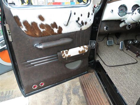 Project Trucks Ideas, Cowhide Car Interior, Custom Leather Truck Interior, K5 Blazer Interior Ideas, Cowhide Truck Interior, Old Car Interior Ideas, Interior Truck Accessories, Cow Print Truck Interior, Cute Truck Interior Ideas