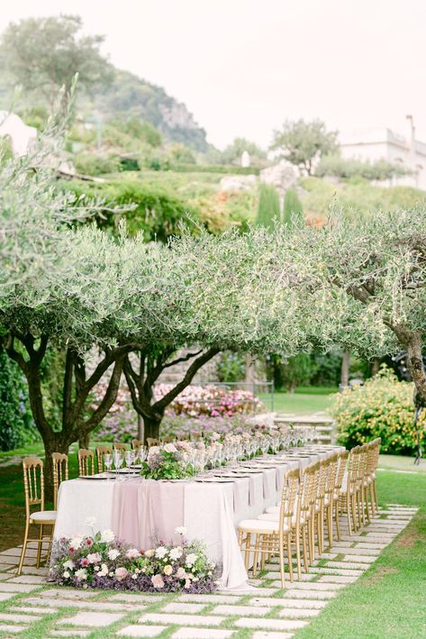 Ceremony Outline, Alfresco Wedding, Destination Wedding Reception, Magenta Wedding, Amalfi Coast Wedding, Garden Reception, Summer Wedding Guests, Wedding Reception Inspiration, Luxury Wedding Planner