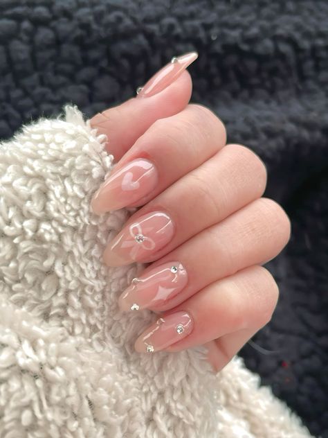 Basic Pink Nails With Gems, Nail Inspo Pink Glitter, Cute Pink Nails Design Girly, Pink Nails With Diamonds, Girly Nail Art, Diamond Nail Designs, Nail Diamond, Cute Pink Nails, Hello Nails