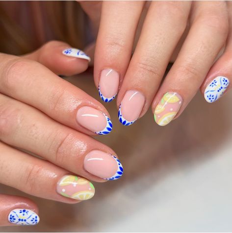 Blue Willow Nails, Summer Nail Art Designs, Lemon Nails, Mint Green Nails, Builder Gel Nails, Summer Nail Art, Nail Art Designs Summer, Yellow Nails, Nail Art Summer