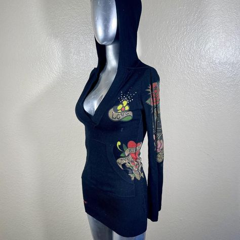 Ed Hardy Dress Outfit, Ed Hardy Outfit Black Women, 90s Hot Topic, Ed Hardy Dress, Ed Hardy Outfit, Grunge Designs, Ed Hardy Hoodie, Outfits Shifting, Black And Red Dress