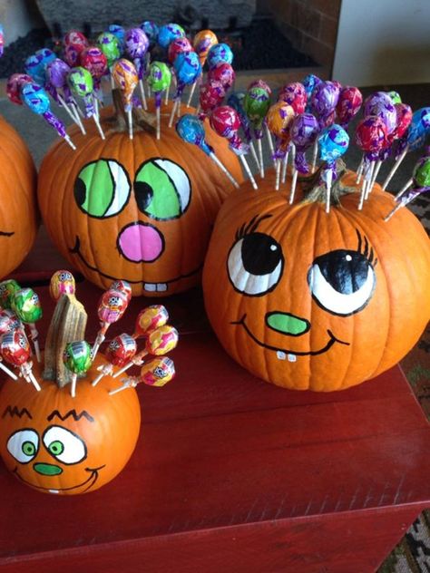 Easy Halloween Crafts For Kids, Halloween Crafts For Kids To Make, Creative Pumpkin Decorating, Painting Pumpkins, Harvest Celebration, Pumpkin Painting Ideas, Homemade Halloween Decorations, Halloween Pumpkin Designs, Halloween Classroom