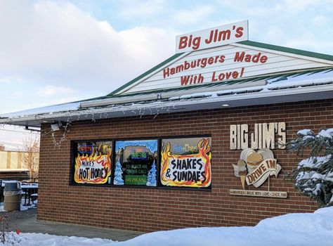 Go Old-School With A Burger And Shake From This Beloved Burger Joint In Oregon Rodeo Burger, Huckleberry Cheesecake, The Dalles Oregon, Tillamook Cheese, Pops Restaurant, Burgers And Shakes, Milkshake Flavours, Big Burgers, Bacon Stuffed Mushrooms