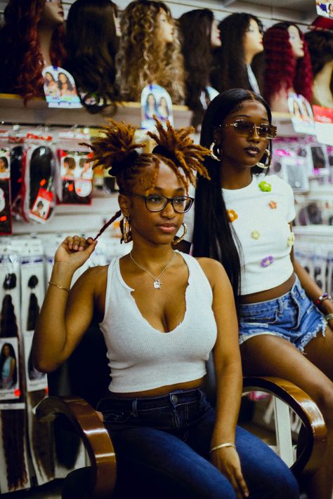 Eastside Aesthetic, Hair Store Photoshoot, Store Photoshoot, Black American Culture, I Love Being Black, Beautiful Photoshoot Ideas, Business Photoshoot, Vintage Black Glamour, Black Photography