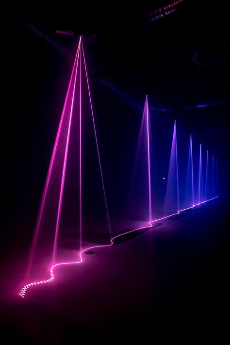 Neon Club Aesthetic, Light Art Design, Led Light Art, Lights In The Dark, Club Lights, Led Installation, Nightclub Lighting, Photoshoot Background, Background Zepeto