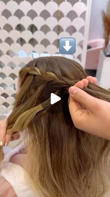 Daily Hair Tutorials 💇‍♀️ on Instagram: "Beautiful hair tutorial for you😍 By @adnomoreira Here you get amazing hair style ideas and learn simple beautiful hair styles 💓 . . #hairstyleideas #videohair #braidtutorial #hairtutorialvideo #hairvideotutorial #hairstyletutorial #braidoftheday #braidsofinstagram #hairglamvideos #tutorialhairdo #hairvideoshow #naturalhairtutorial #tutorialhair #cutehairstyles #marcbeauty #tutorialvideo #braidinglife #hairofinstgram #braidinspo #hairdecoration #hairstylevideo #longhairstyles #hairspo" Easy Hair Tutorials For Medium Hair, Natural Hair Tutorials, Homecoming Hairstyles Updos, 2nd Year, Braid Tutorial, Amazing Hair, Hair Videos Tutorials, Braided Hairstyles Tutorials, Hair St