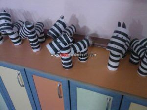 Jungle Bulletin Boards, Zebra Craft, Zebra Party, Children Activities, Worksheets For Preschool, Activity Pages, Toilet Paper Roll, Preschool Teacher, Paper Roll