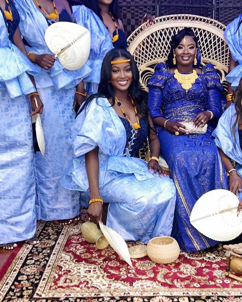 Congratulations My Love, Sira Kante, Nigerian Culture, Islamic Fashion Dresses, Wedding Festivities, Henna Party, African Fashion Traditional, Cute Muslim Couples, Black Bride