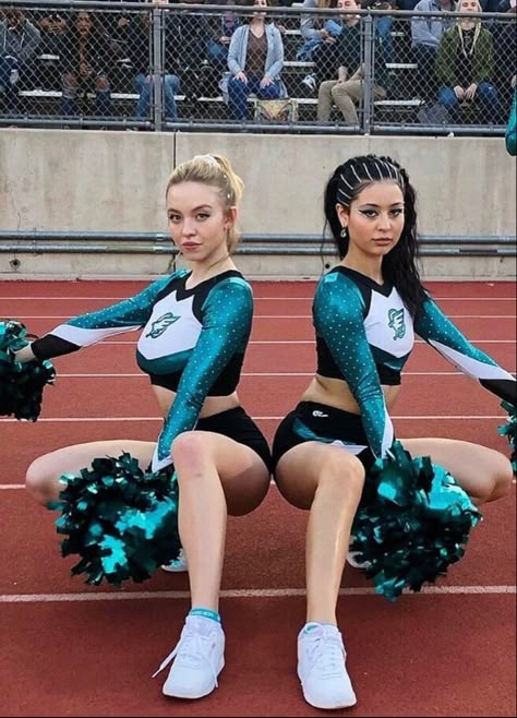 Maddy Euphoria Outfits, Partner Photos, School Cheerleader, Maddy Euphoria, Euphoria Outfits, Euphoria Clothing, Maddy Perez, Madison Beer Outfits, Euphoria Fashion