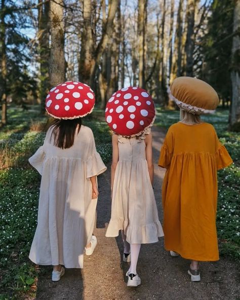 Three cute mushroom girls 🍄✨️🍃 #hats #cosplay #mushrooms #toad #spring Fly Agaric, Mushroom Hat, Cute Mushroom, Adult Halloween Costumes, Costume Cosplay, Red Hat, Costume Hats, Red Hats, Toad