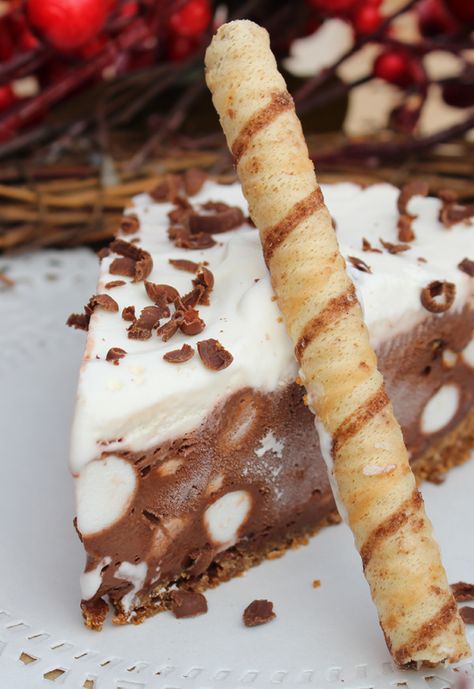 Campfire Hot Cocoa Pie | Campfire Marshmallows Hot Cocoa Pie Recipe, Hot Cocoa Pie, Pie Contest, Yummy Pie, Yummy Pie Recipes, Campfire Marshmallows, Hot Cocoa Cookies, Hot Cocoa Mix, Chocolate Pie Recipes