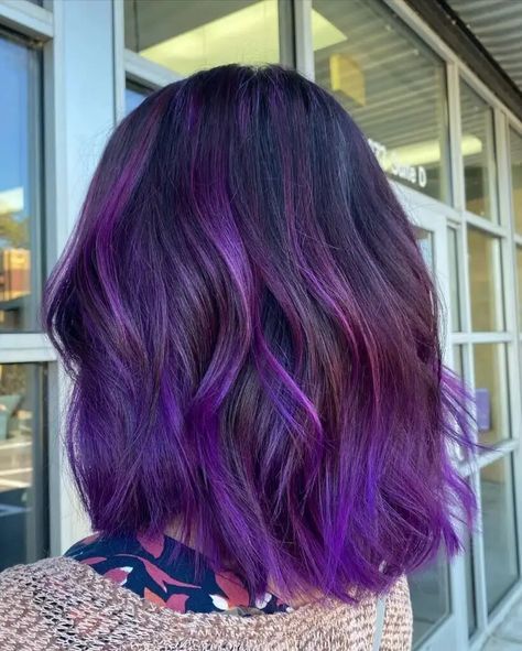 Short Purple Balayage Hair, Brown To Blue Balayage, Balayage Purple Hair Brunettes, Purple Hair With Brown Roots, Purple Brunette Hair, Bayalage Light Brown Hair, Balayage Purple Hair, Balayage On Brown Hair, Purple Highlights Brown Hair