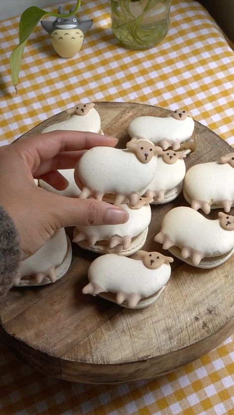 Sheep Cakes, Macaron Cute, Cake Coffee, Kawaii Dessert, Baking Art, Kawaii Cooking, Coffee Instagram, Cute Food Art, Animal Cake