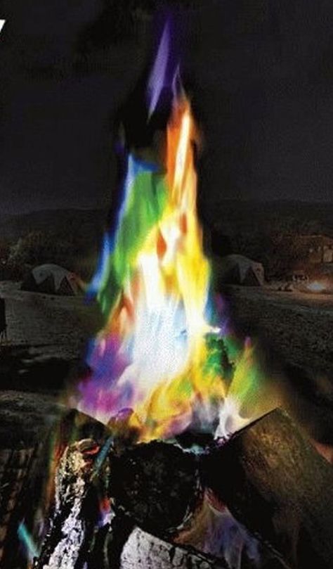 Colorful Fire, Auto Camping, Camping Outfits, Camping Fun, Camping Survival, Camping With Kids, Camping Life, Rv Camping, Back To Nature